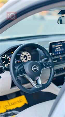 نيسان ألتيما